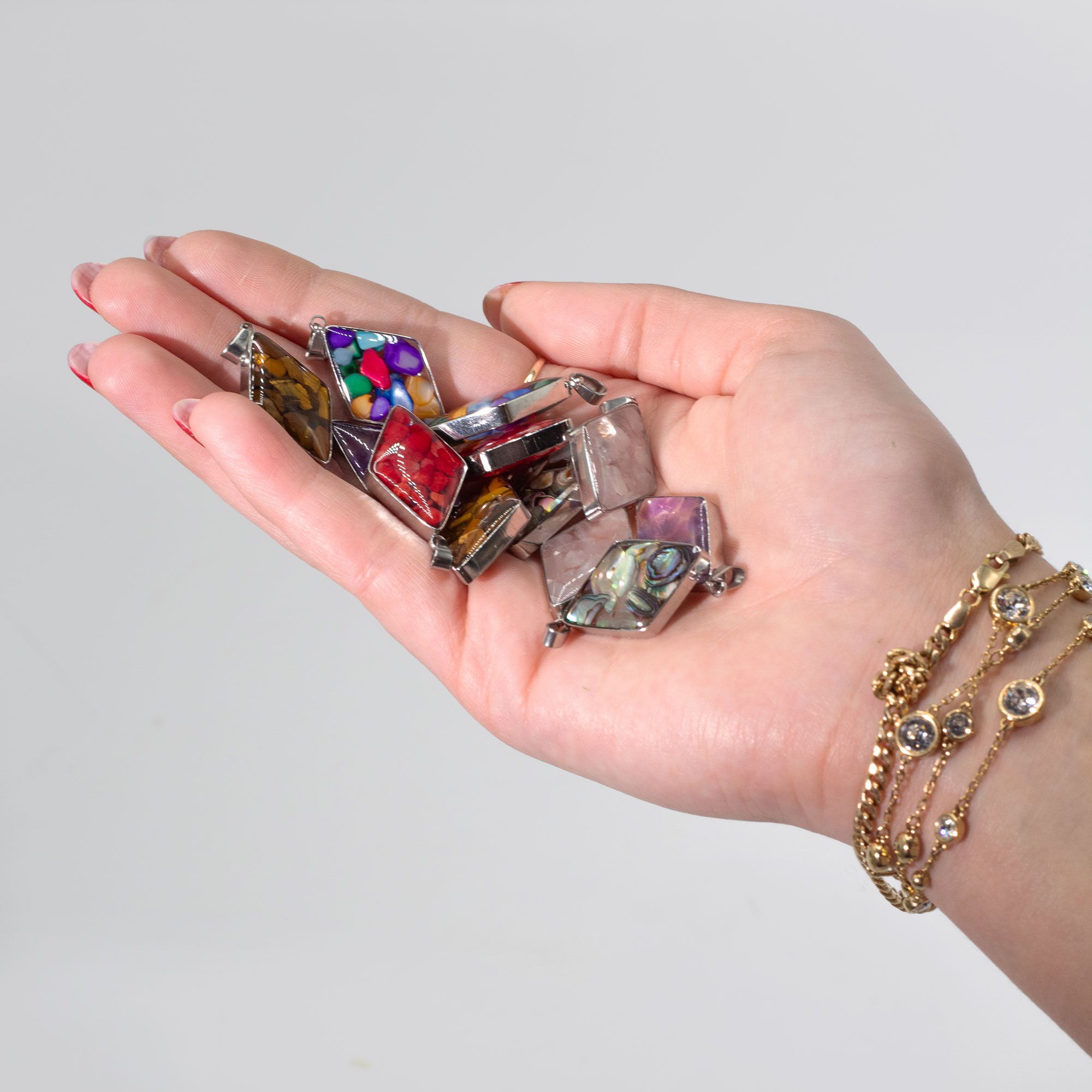 Colgantes en forma de diamante con carcasa de acero - Chips de gemas y conchas Surtido - Imagen 2