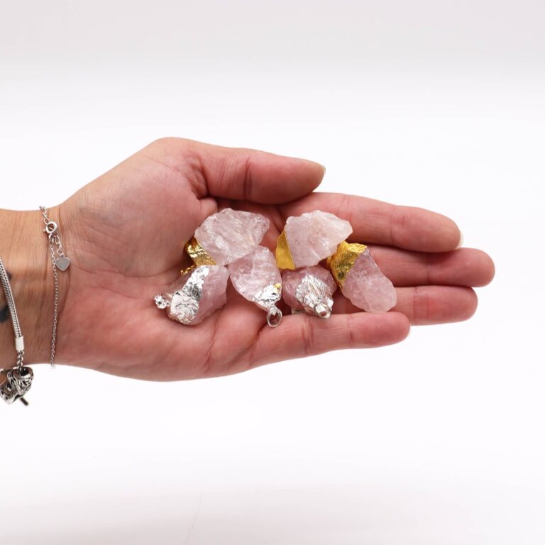 Colgantes de cuarzo rosa chapados en oro y plata (6 unidades surtidas)